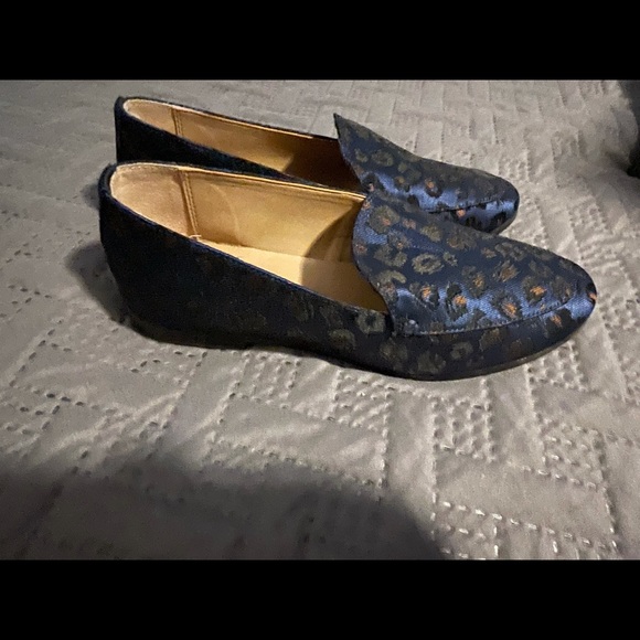 BANANA REPUBLIC Leopard Loafer - Picture 2 of 4